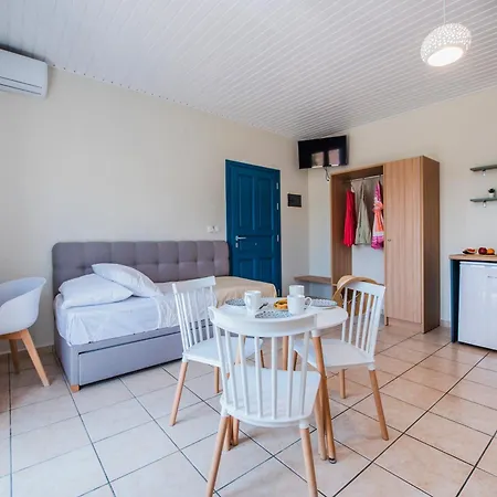 Апартаменты Glafki Syros